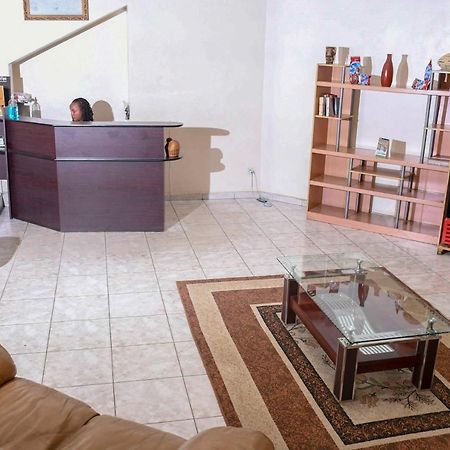 Kiriri Residence Hotel Бужумбура Экстерьер фото