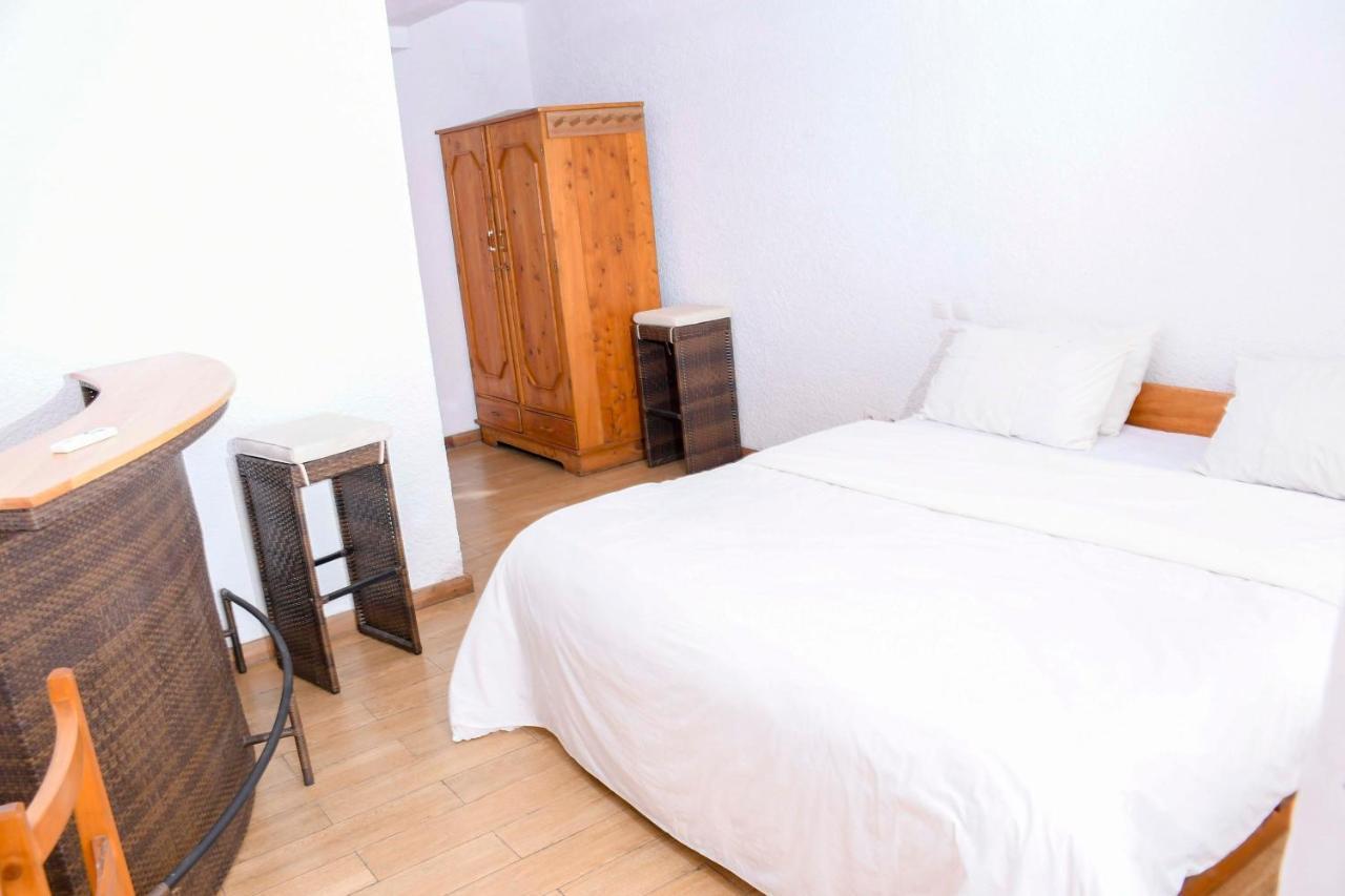 Kiriri Residence Hotel Бужумбура Экстерьер фото