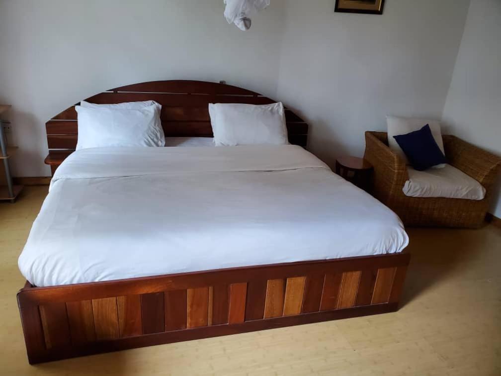 Kiriri Residence Hotel Бужумбура Экстерьер фото