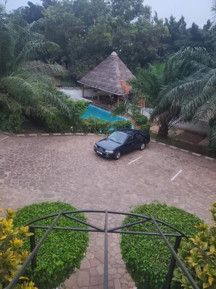 Kiriri Residence Hotel Бужумбура Экстерьер фото