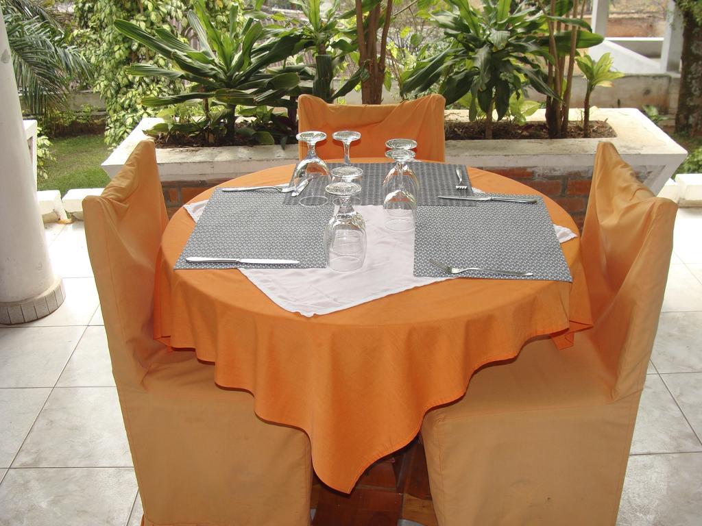 Kiriri Residence Hotel Бужумбура Экстерьер фото